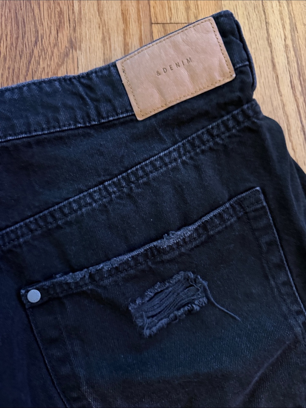 H&M Black Distressed Denim Mini Skirt - Picture 3 of 5
